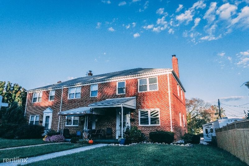 Primary Photo - 421 Westshire Dr
