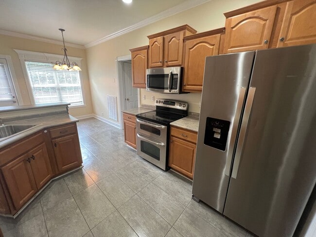 Building Photo - 2627 Isaiah Dr