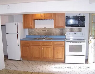 Foto principal - 688 Parker St