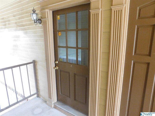 Foto del edificio - 2111 Epworth Dr NE
