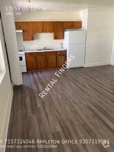 Building Photo - S7559 US-12