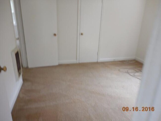 Foto del edificio - 3 Bedroom Home For Rent Near Lowes On Madison Street!