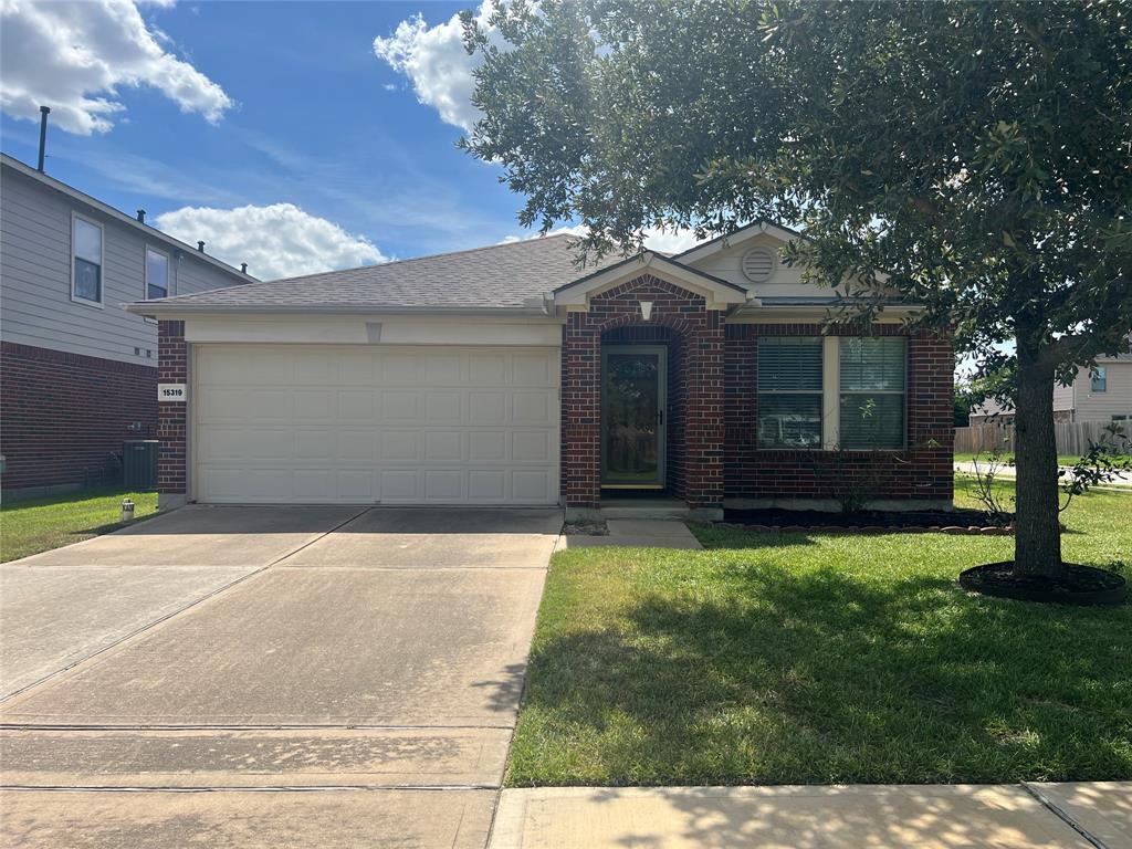 Foto principal - 15319 Sableton Crest Ln