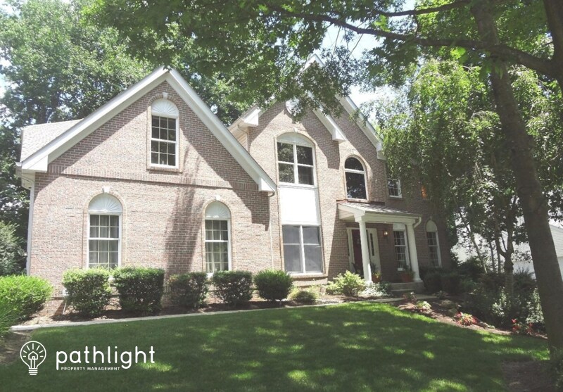 Primary Photo - 813 Tremont Dr
