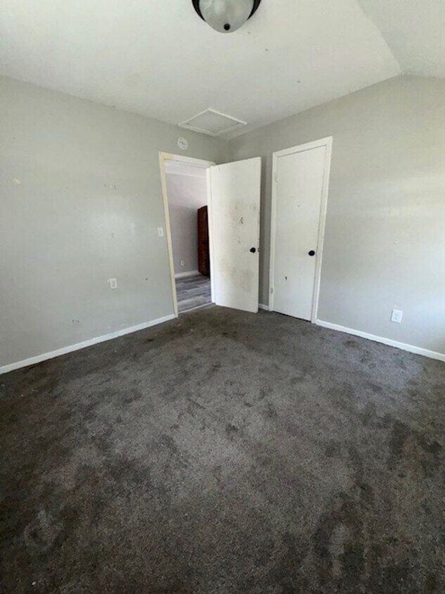 Foto del edificio - 1511 E 5th St