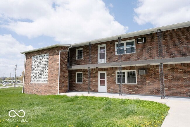 Foto del edificio - 140 Maple Park Dr