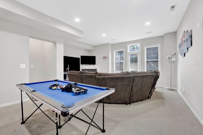 Foto del edificio - 1512 N Wood St