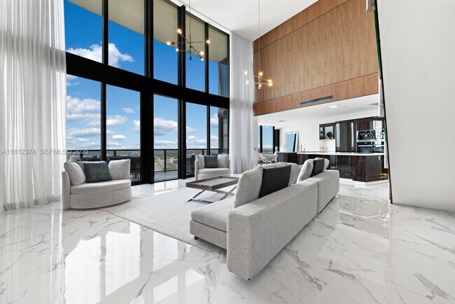 Foto del edificio - 18555 Collins Ave