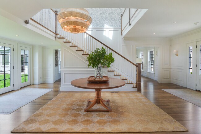 Foto del edificio - 65 Butler's Cove Rd