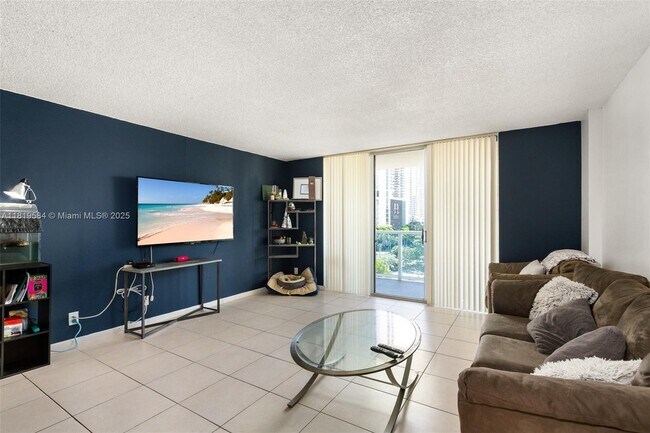 Building Photo - 3800 S Ocean Dr