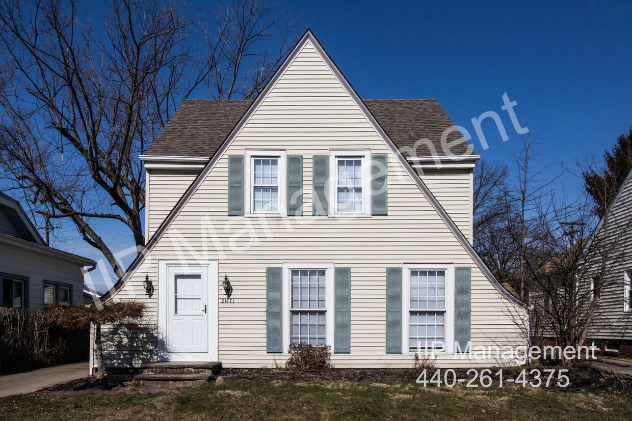 Primary Photo - Charming 3-Bedroom Home for Rent in Euclid...