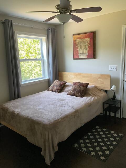 Building Photo - 1359 Camp Creek Rd