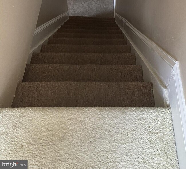 Foto del edificio - 221 Chester Ave