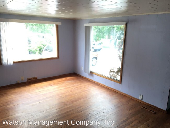 Building Photo - 3 br, 1.5 bath House - 15 W Glass