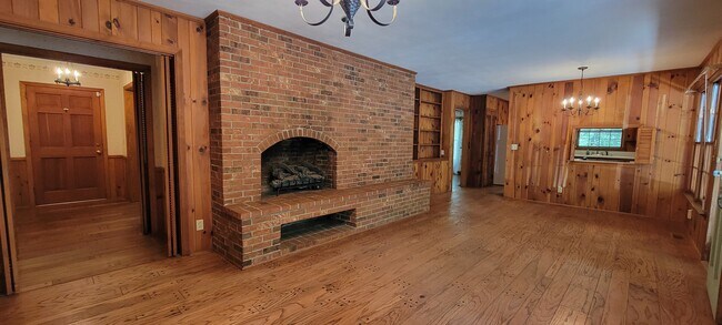 Building Photo - 59 Chippewa Dr