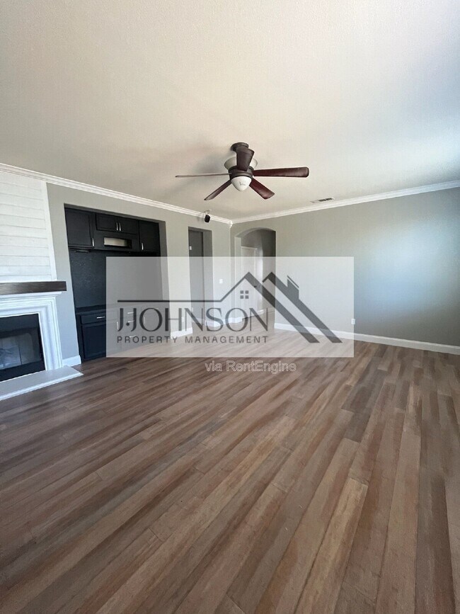 Building Photo - 969 Monarch Ct