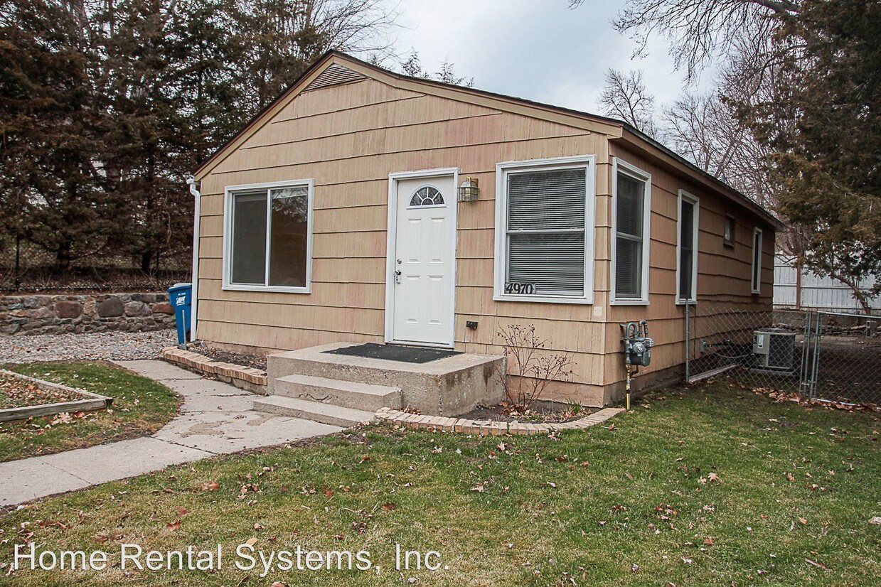 4970 Leslie Rd, Mound, MN 55364 House Rental in Mound, MN