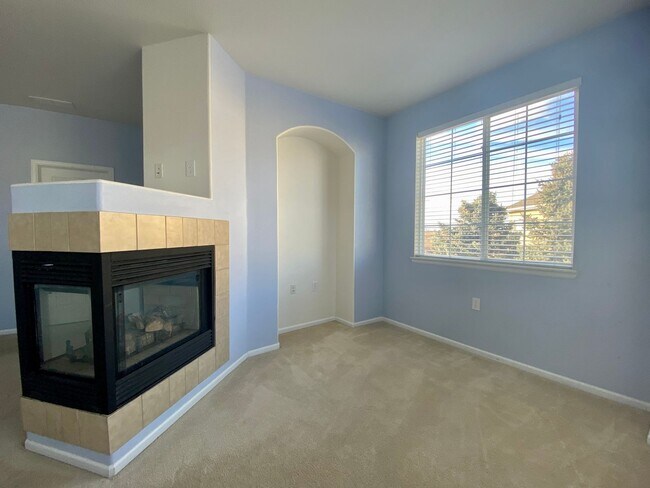 Foto del edificio - 2 Bedroom 2 1/2 Bath with Gorgeous Views