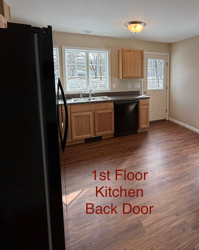 Building Photo - 64 Gary Rd