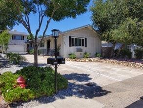 Building Photo - 1522 Mesa St