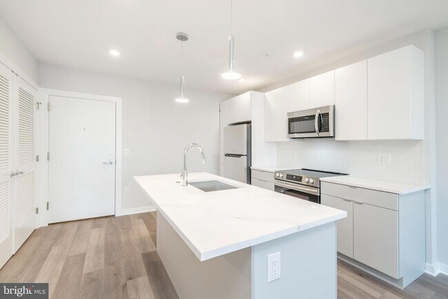 Foto del edificio - 3449 Scotts Ln