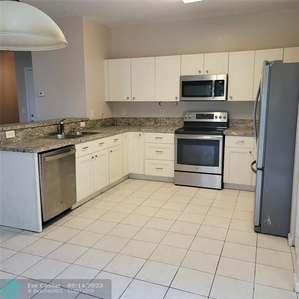 Foto del edificio - 5201 NW 25th St
