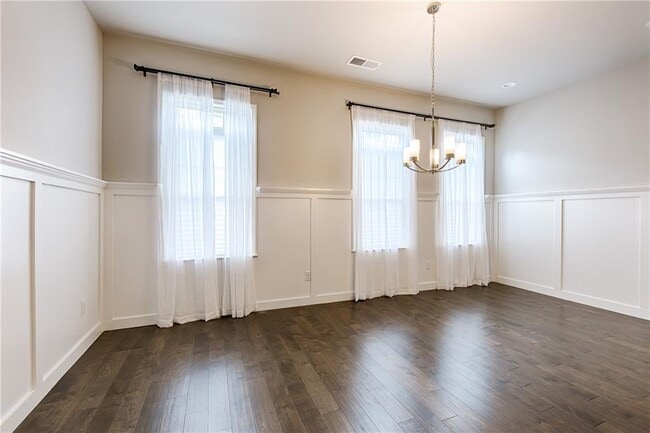 Building Photo - 3312 Sangster Way