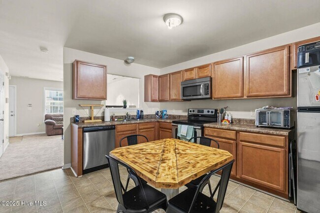 Foto del edificio - Newly Painted 2 Bed Townhome In Carolina Forest!