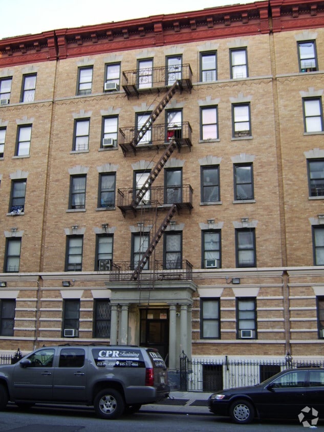 Building Photo - 26 Saint Nicholas Pl