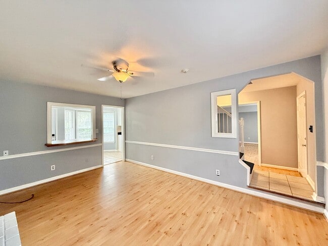 Building Photo - Charming 3BD, 2.5BA North Raleigh Home wit...