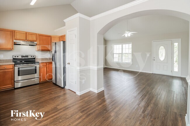 Foto del edificio - 422 Twin Valley Dr