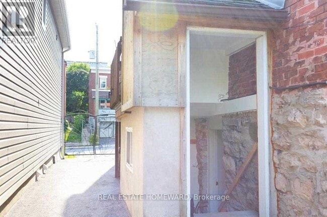 Building Photo - 81 Sweetland Ave
