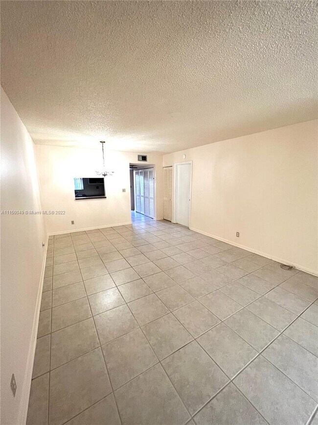 Building Photo - 6570 Royal Palm Blvd