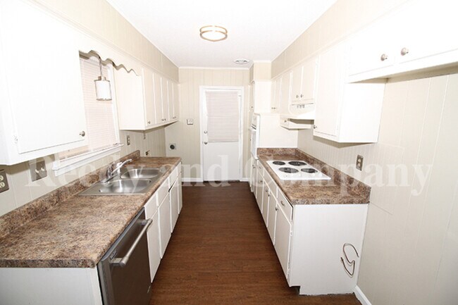 Building Photo - 998 Boulder Cove