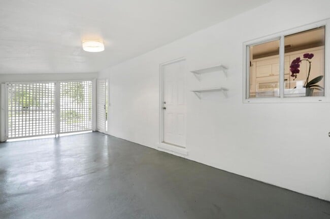 Foto del edificio - 440 NE 17th Way