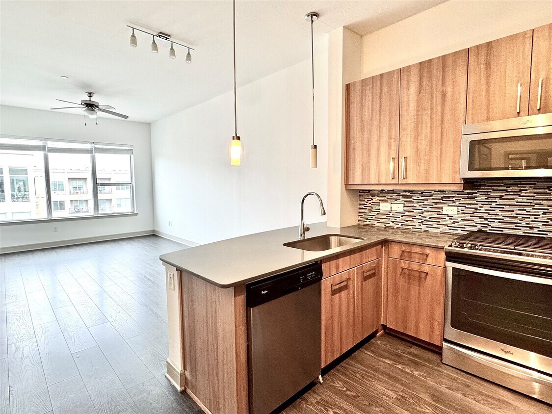 Foto principal - 2111 Westheimer Rd
