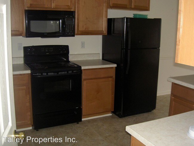 Building Photo - 7618 Hidden Creek Dr