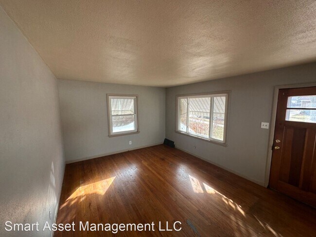 Building Photo - 3 br, 1 bath House - 7356 W Potomac Ave.