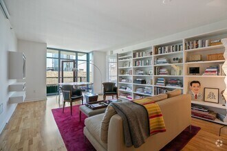 Building Photo - 55 Page St
