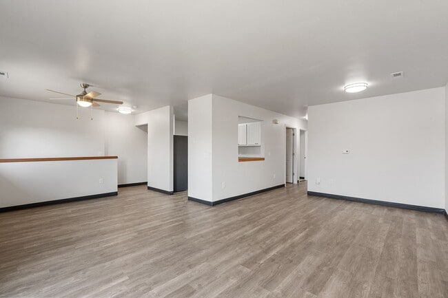 Foto del edificio - Riverstone Townhomes