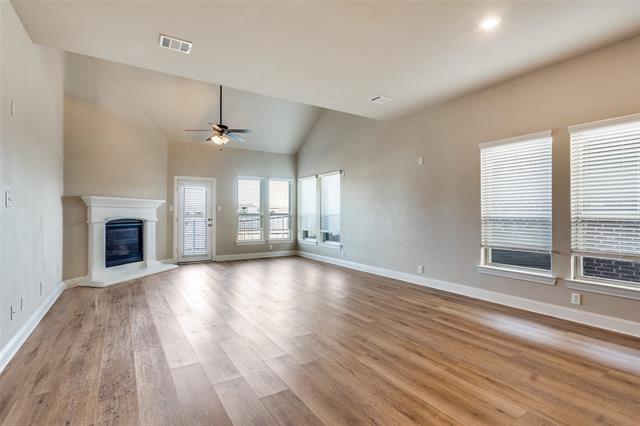 Foto del edificio - 809 Seymour Ct