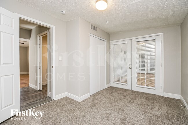 Building Photo - 7427 E McKinley St