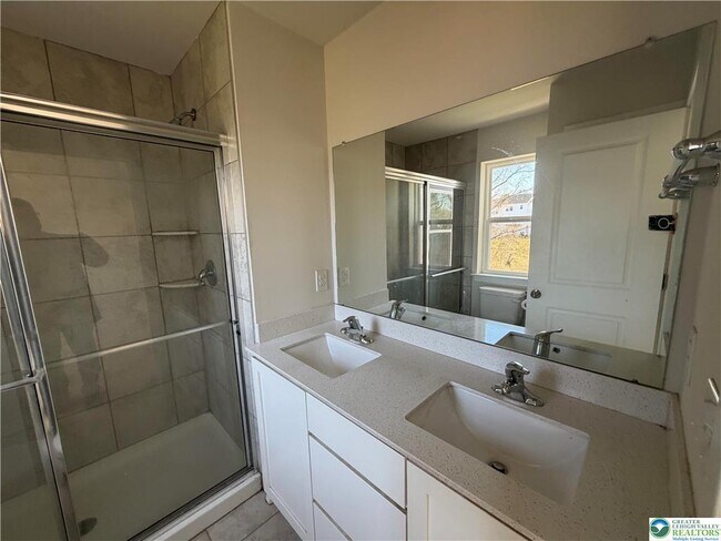 Foto del edificio - 4960 Brookside Ct