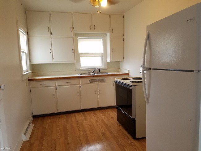 Foto del edificio - 10085 Vasold Rd