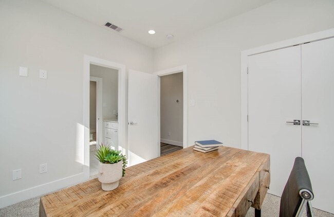 Building Photo - 774 Paul Quinn St