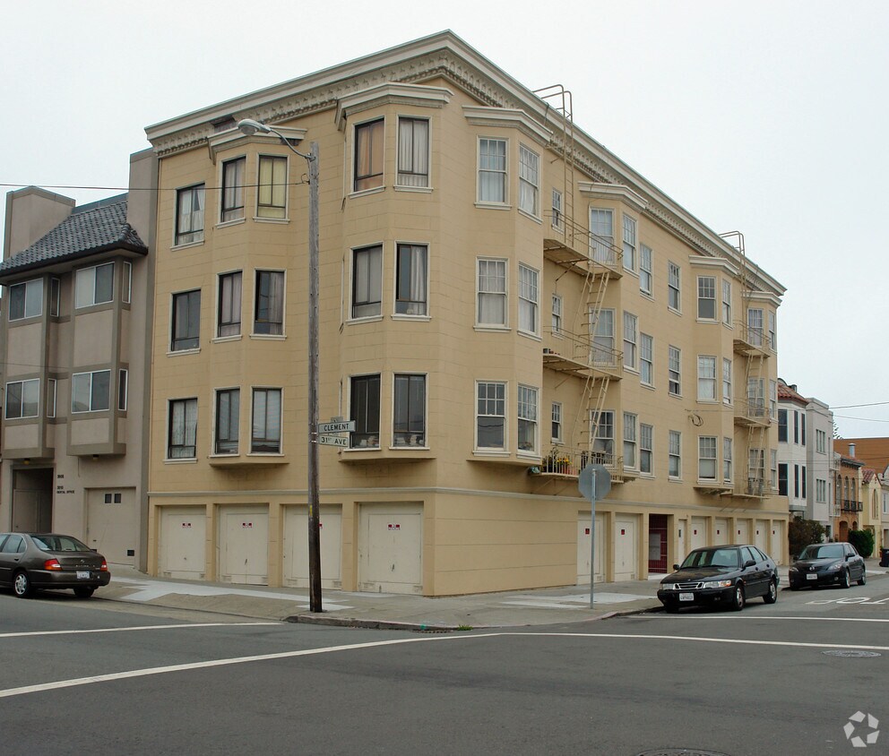 Foto del edificio - 395 31st Ave