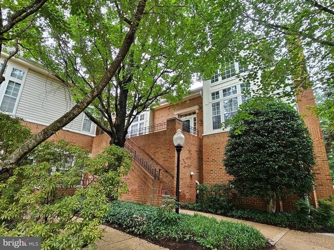 Foto del edificio - 7027 Haycock Rd