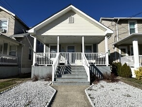 Building Photo - 208 15th Ave