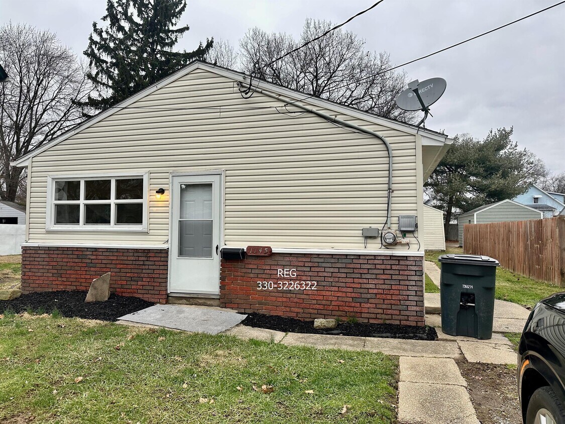 Primary Photo - 1145 Kohler Ave