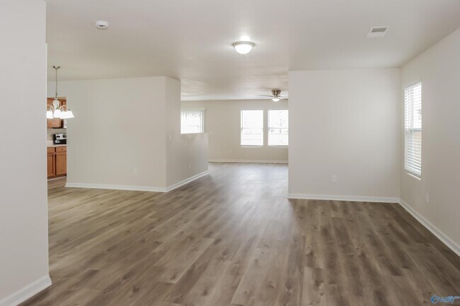 Building Photo - 126 Belle Haven Dr
